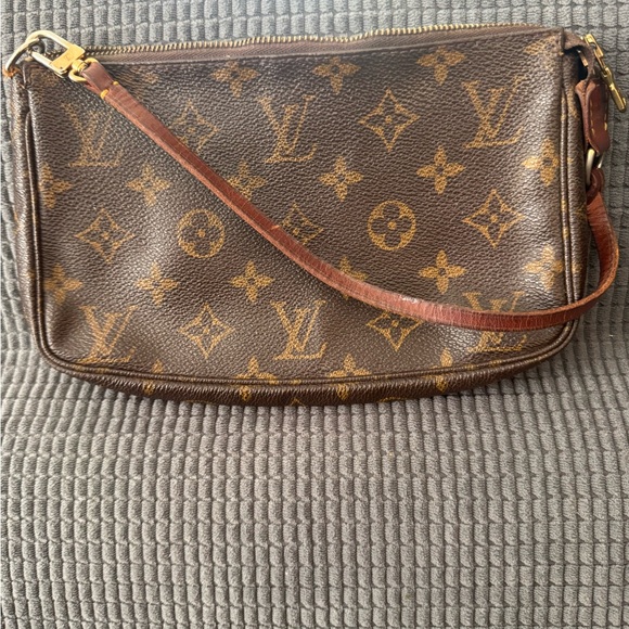 Louis Vuitton Handbags - Authentic Louis Vuitton Pochette Shoulder Bag or Clutch w/Dust Bag